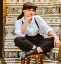 תאור התמונה השלישית .... בלה בלה